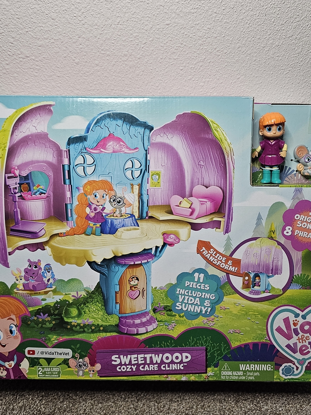 Cozy Care Clinic Playset - Pink & Blue